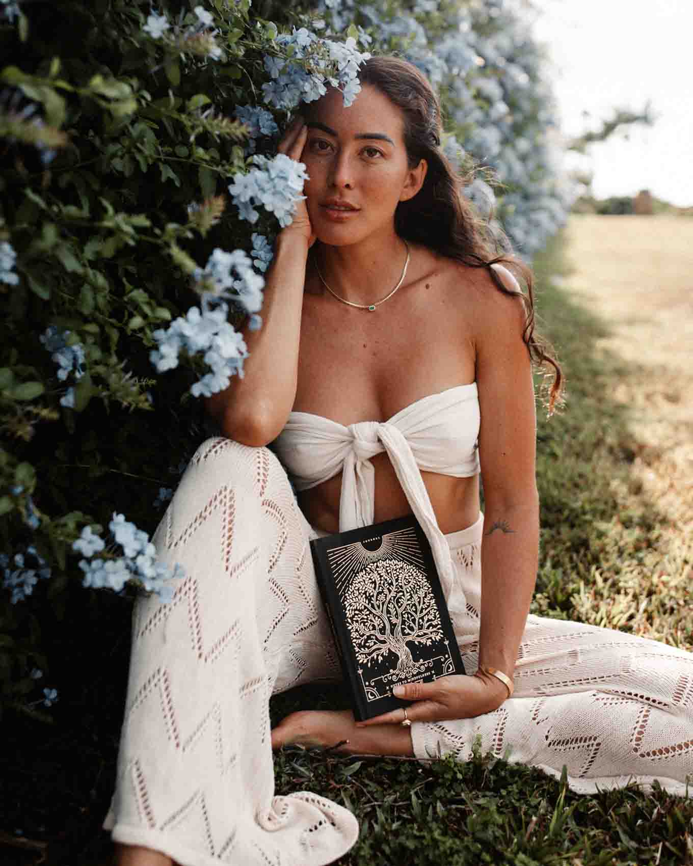 Stone black gratitude and mindfulness journal